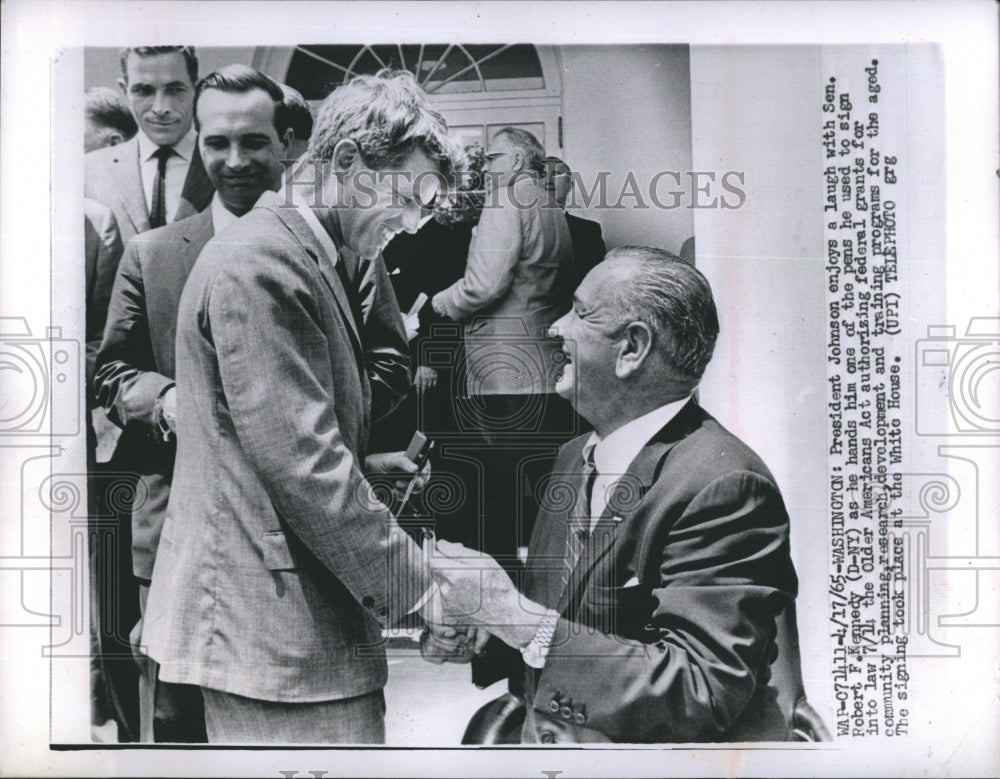 1965 Press Photo President Johnson Enjoys Laugh With Sen.Robert F. Kennedy - Historic Images