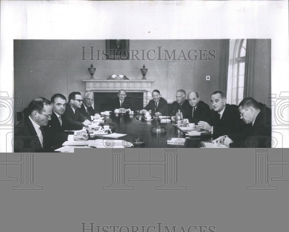 1964 Press Photo President Johnson Meets Today is the White House Cabinet Room - Historic Images