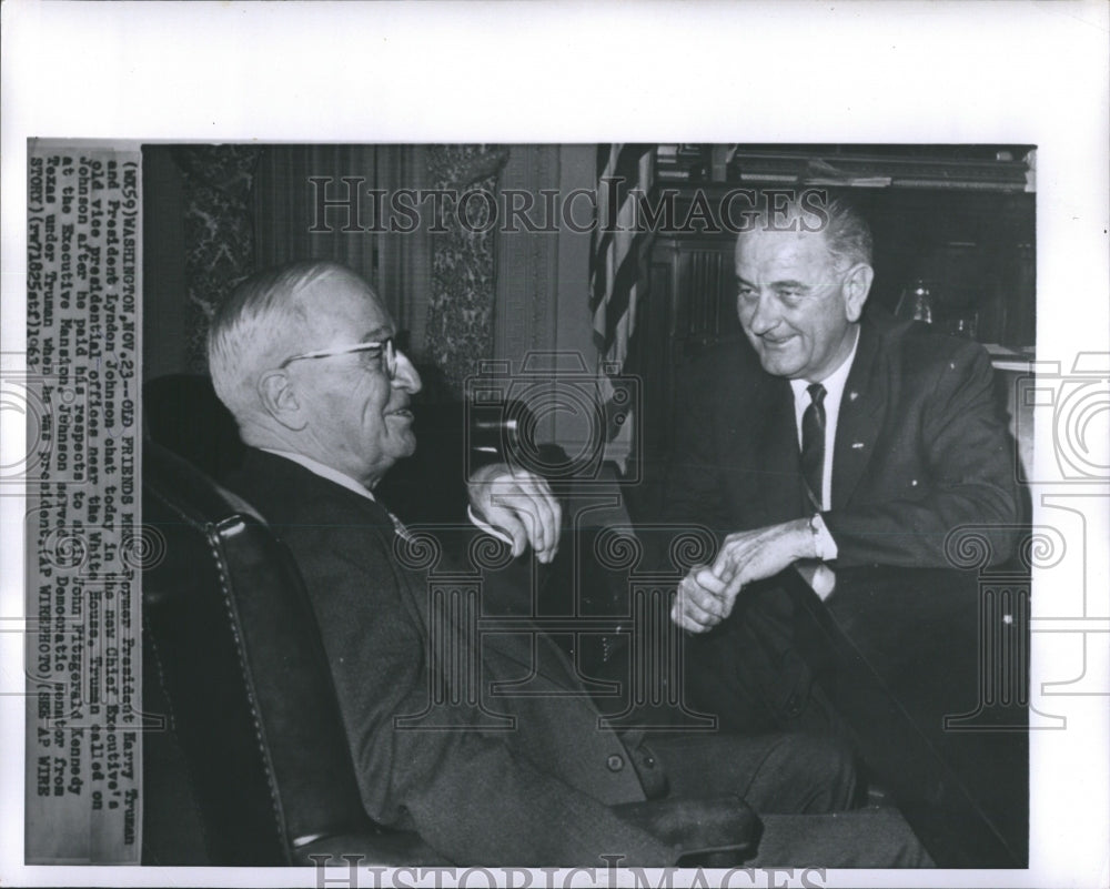 1963 Press Photo Former President Harry Truman and President Lyndon Johnson Chat - Historic Images