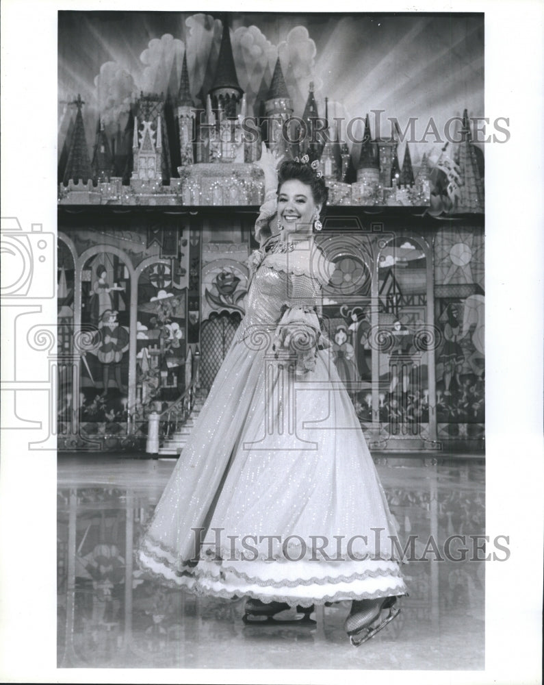 Press Photo Kelly Callghan Oak Park Skates &quot;Walt Disney&#39;s World of Ice&quot; - Historic Images