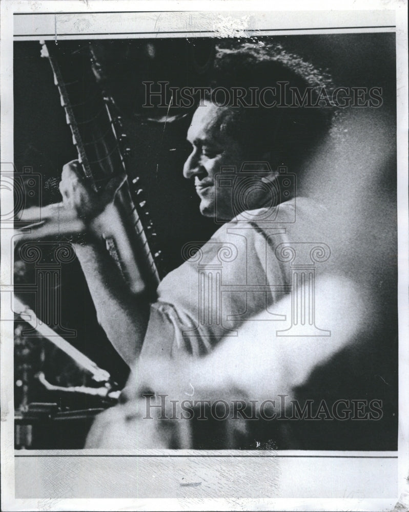 1972 Press Photo Ravi Shankar Musician - RSH05017 - Historic Images