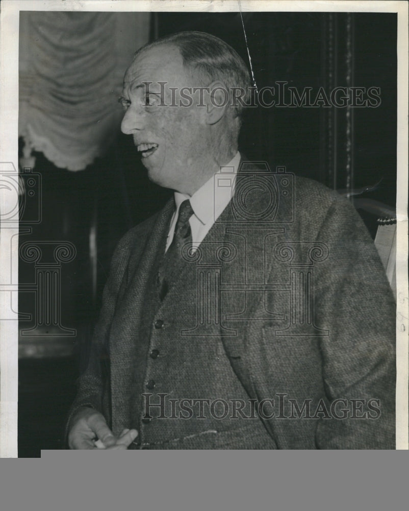 1940 Press Photo Sinclair Lewis Famous Novelist At Blackstone Hotel In Chicago - Historic Images