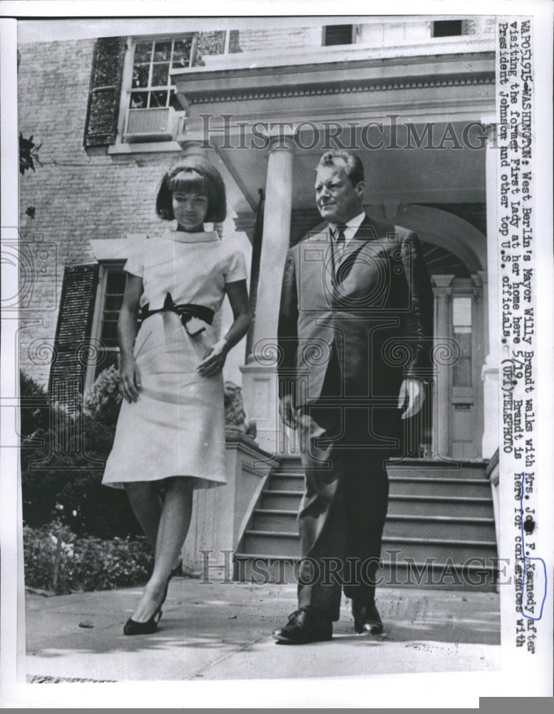 1964 Press Photo West Berlin Mayor Willy Brandt, Mrs. John F. Kennedy - Historic Images