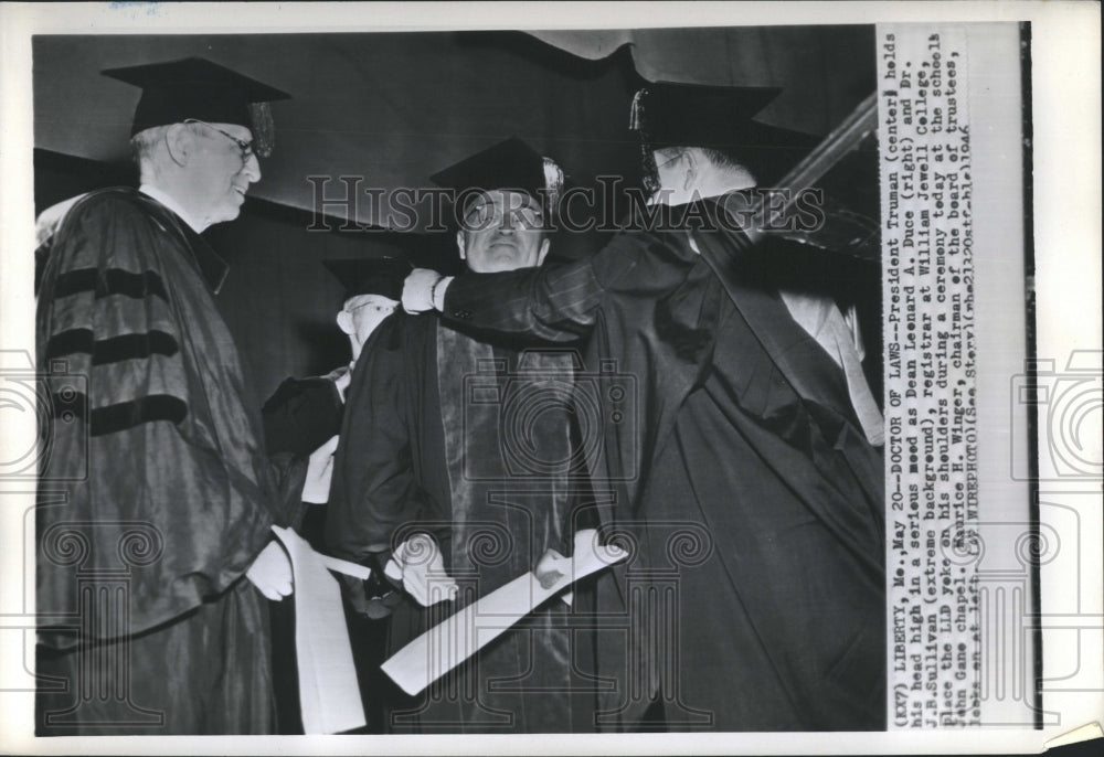 1946 Press Photo President Harry S. Truman and Dean Leonard A. Duce - RSH05453 - Historic Images