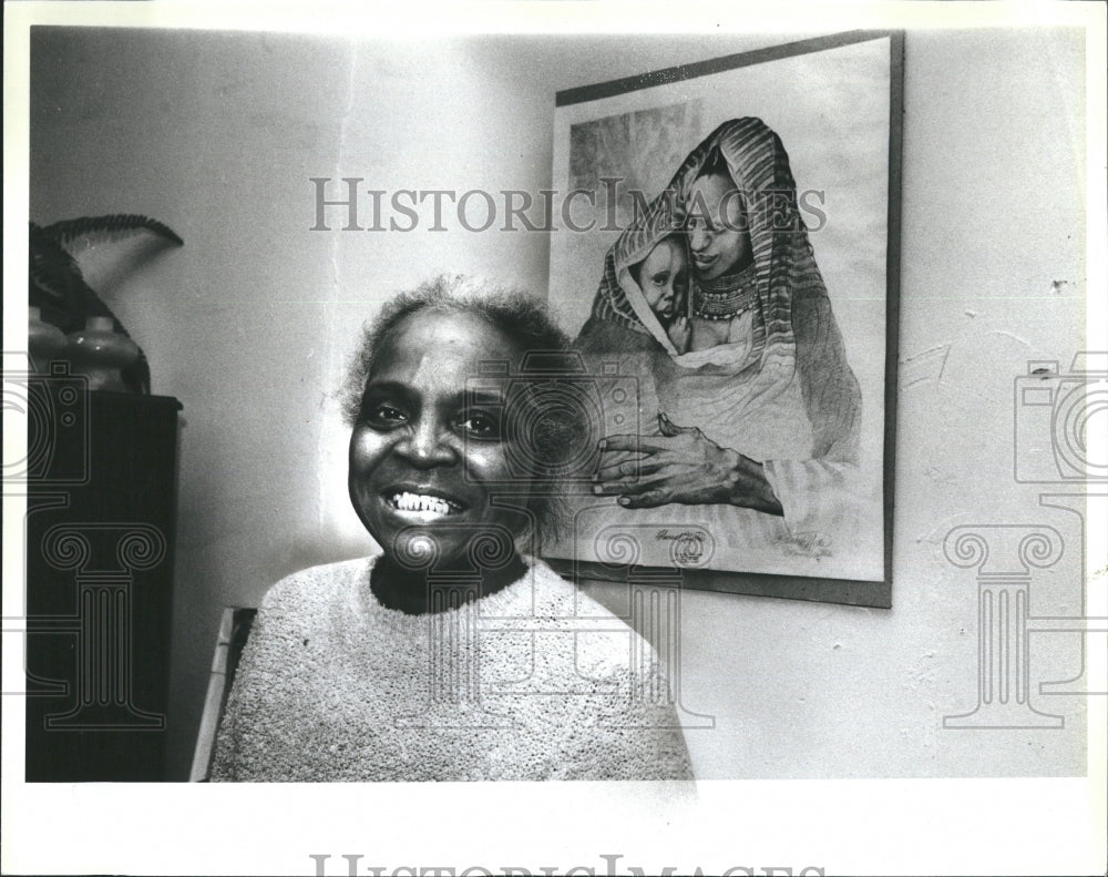 1984 Press Photo Lorraine Johnson operates the House of Black Madonna, a shelter - Historic Images