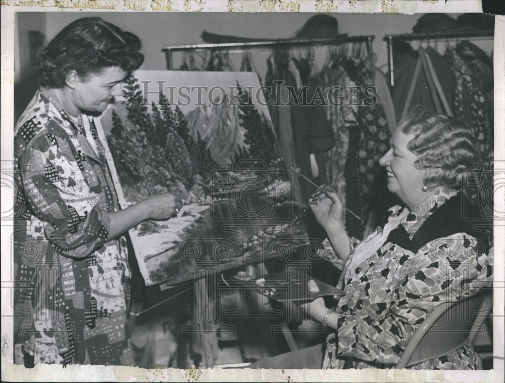 1953 Press Photo Mrs. Gana Senter &amp; Mrs. Dorothea Shulenburger. - RSH05547 - Historic Images