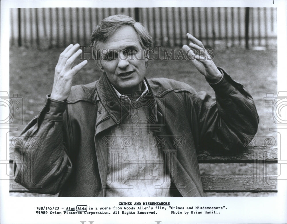 1989 Press Photo Alan Alda in "Crimes and Misdemeanors." - Historic Images