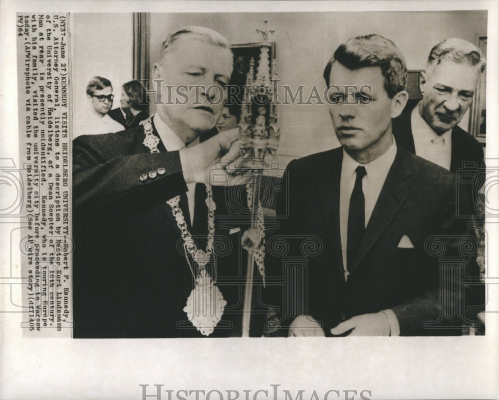 1964 Press Photo Robert F. Kennedy, Rector Kurt Lindeman at University of - Historic Images