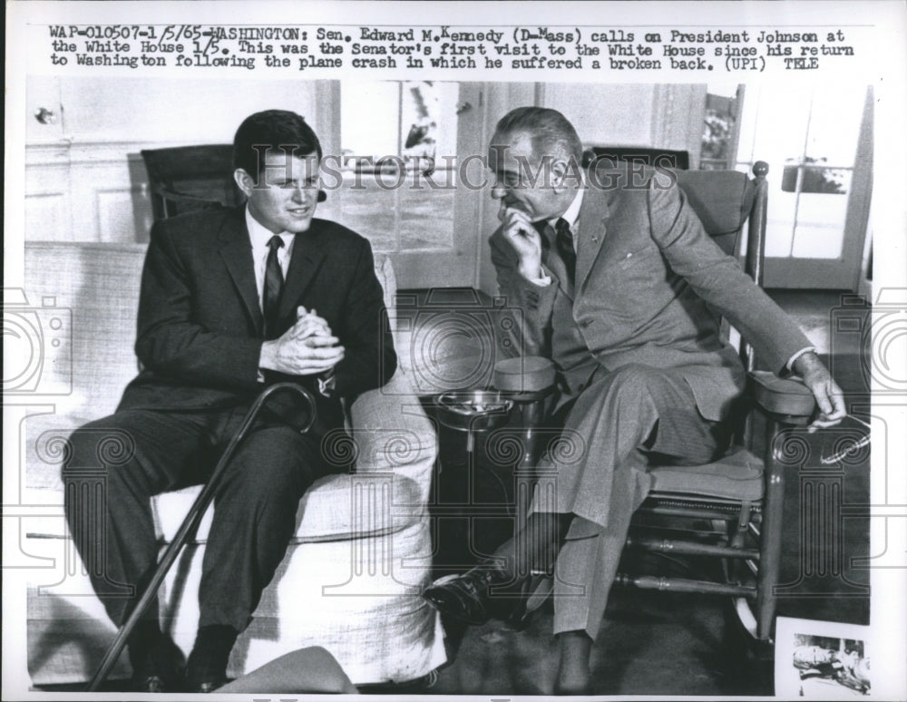 1965 Press Photo Sen. Edward M. Kennedy &amp; President Johnson at White House - Historic Images