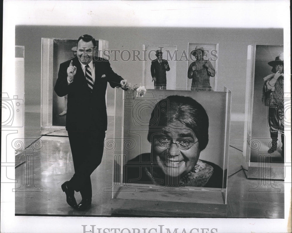 Press Photo Comedian Jonathan Winters - Historic Images