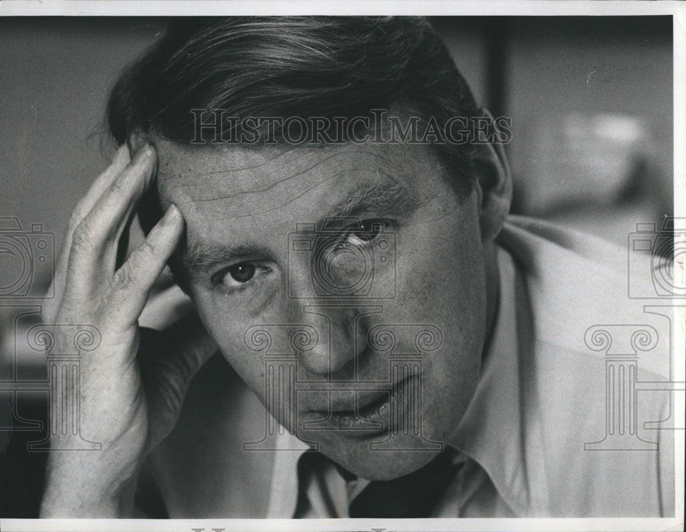 1978 Press Photo Reporter Robert MacNeil - RSH06291 - Historic Images