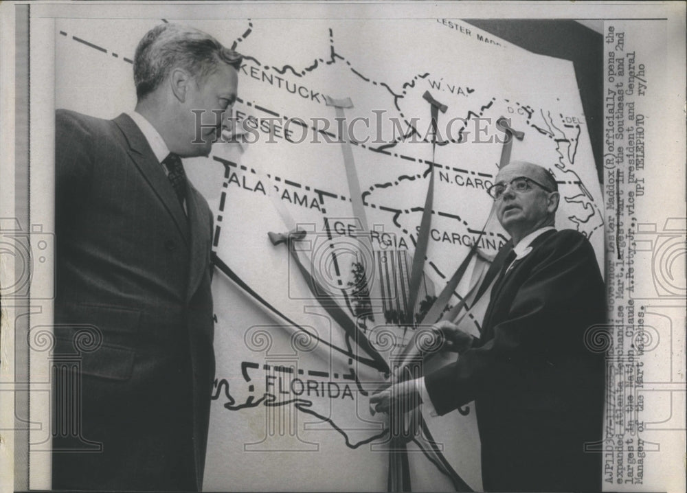 1968 Press Photo Gov. Lester Maddox officially opens Atlanta Merchandise Mart - Historic Images