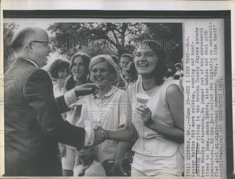 1967 Press Photo Gov. Lester Maddox walking in the Brooks County Jaycee parade - Historic Images