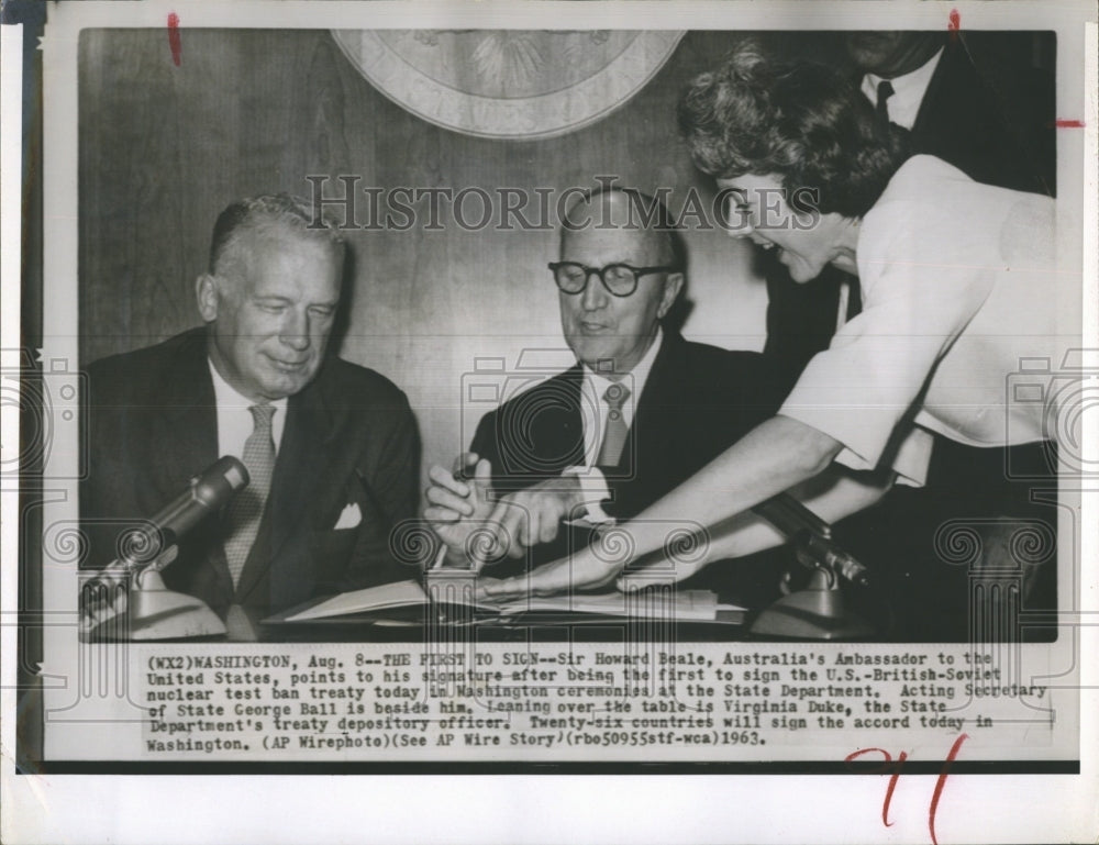 1963 Press Photo Sir Howard Beale Australia's Ambassador with George Ball - Historic Images