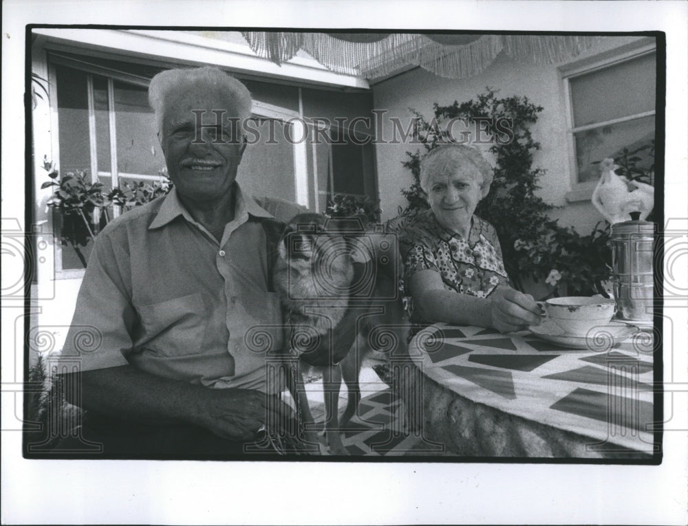 1974 Press Photo Mr & Mrs Vito Pallatta - Historic Images