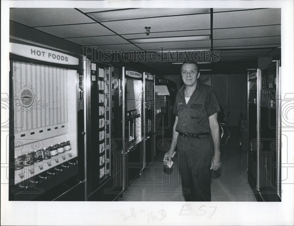 1978 Press Photo Howard Wilson Warehouse - RSH06787 - Historic Images