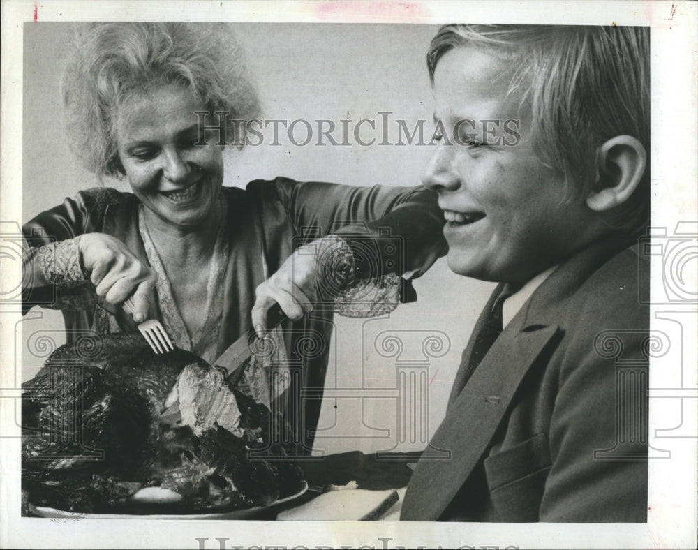 1968 Press Photo Geraldine Page And Michael Kearney Star In Capotes Thanksgiving - Historic Images