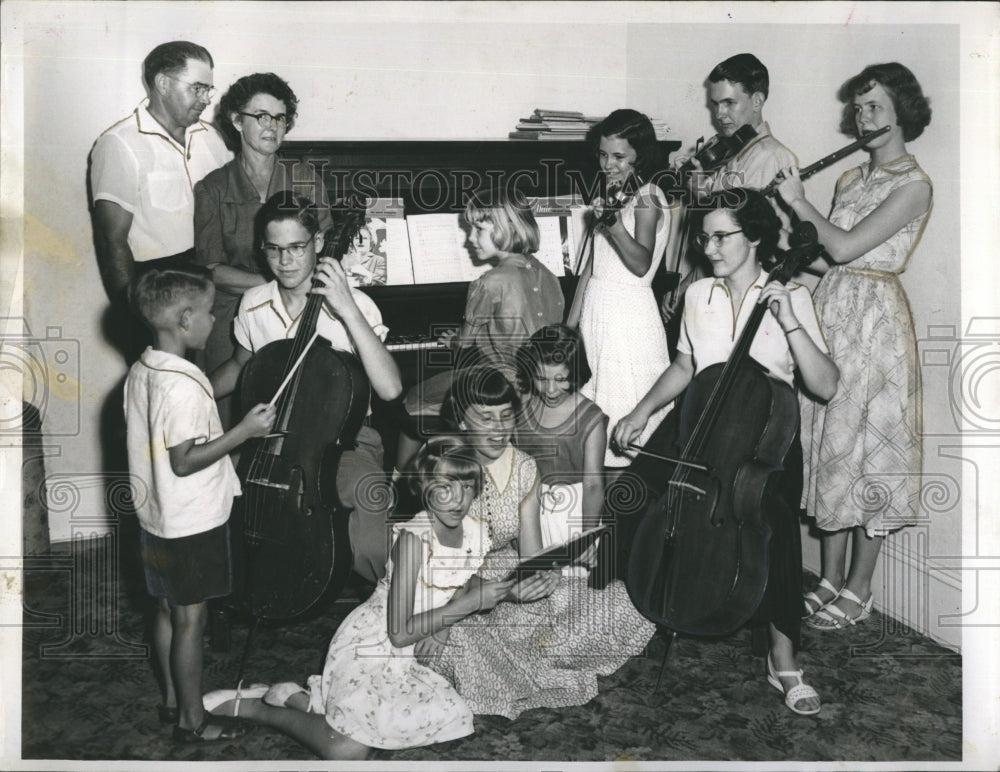 1953 Press Photo Wittstruck Family All Play Instruments Cello, Piano Violin - Historic Images