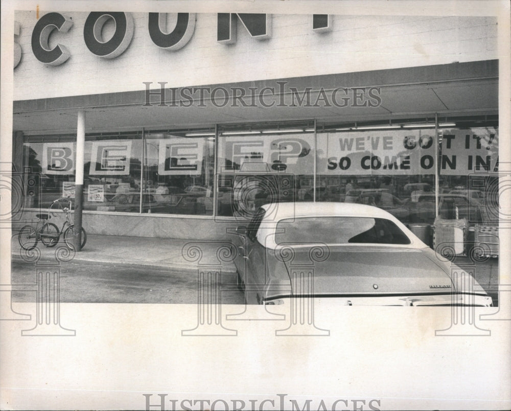 1973 Press Photo Local Meat Dealers Predict Price Rise In Meat St Petersburg FL - Historic Images