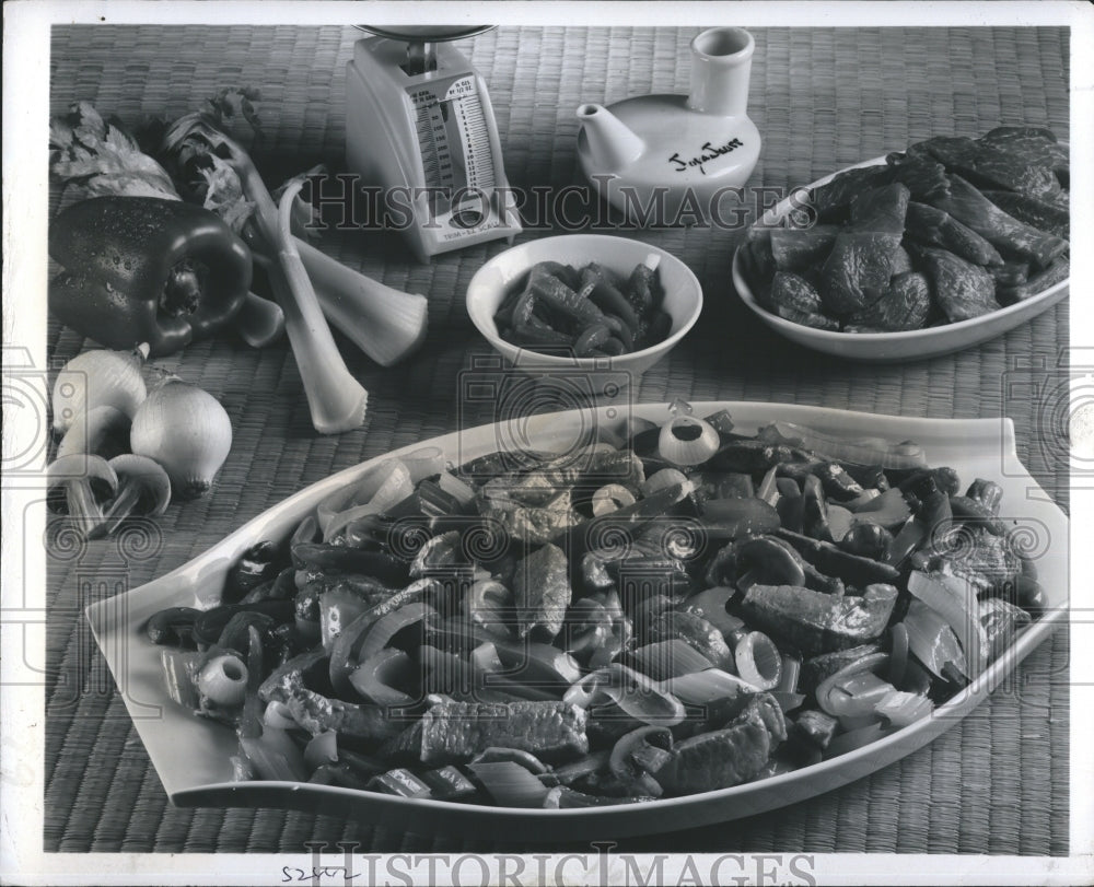 Press Photo Pork Strips Oriental - Historic Images