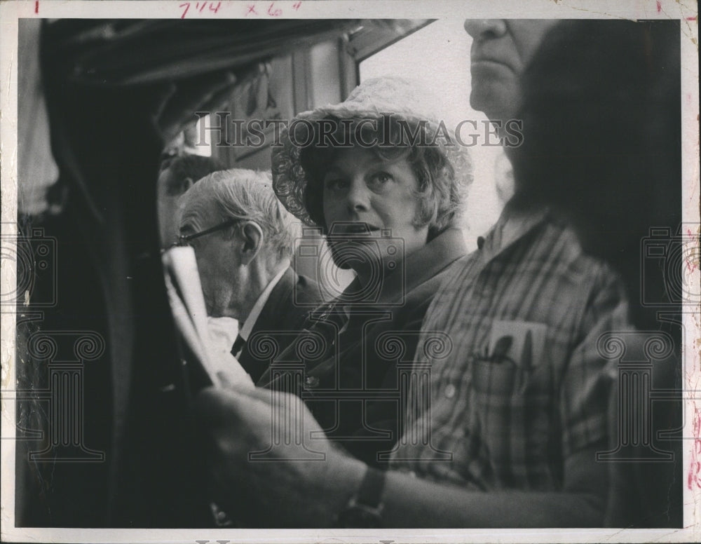 1972 Press Photo Shelley Winters A Death of Innocence - Historic Images