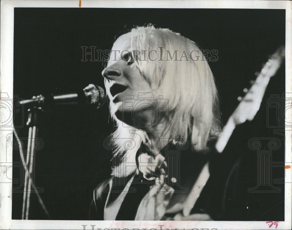 1969 Press Photo Blues Guitarist Johnny Winter to Appear in St. Petersburg - Historic Images