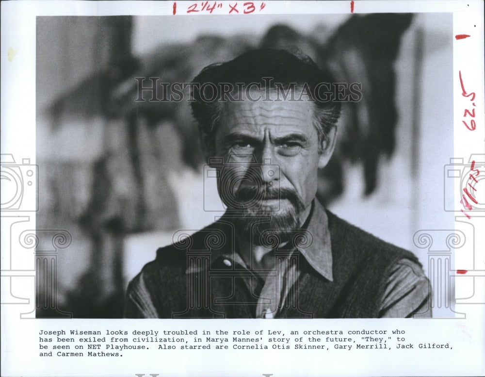 1971 Press Photo Actor Joseph Wiseman as Orchestra Conductor Lev in Film "They" - Historic Images