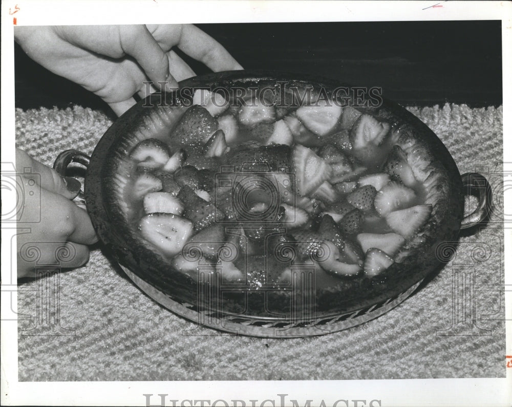 1981 Press Photo Strawberry Pie - RSH07365 - Historic Images
