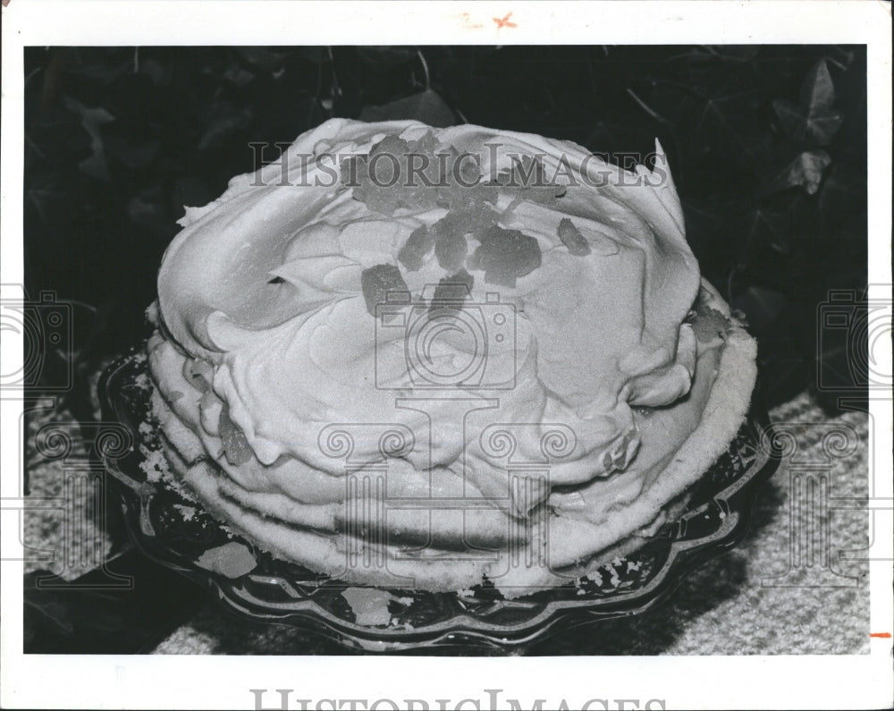1981 Press Photo Pineapple Torte - RSH07369 - Historic Images