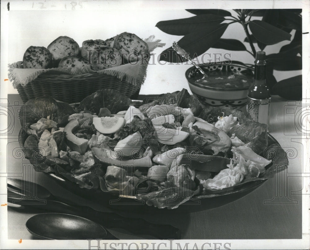 1977 Press Photo Classic Cobb Salad - Historic Images