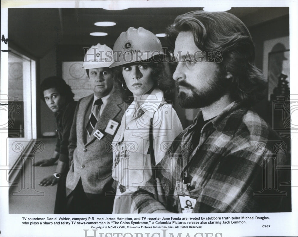 1979 Press Photo Michael Douglas and Co-Stars in Film "The China Syndrome" - Historic Images