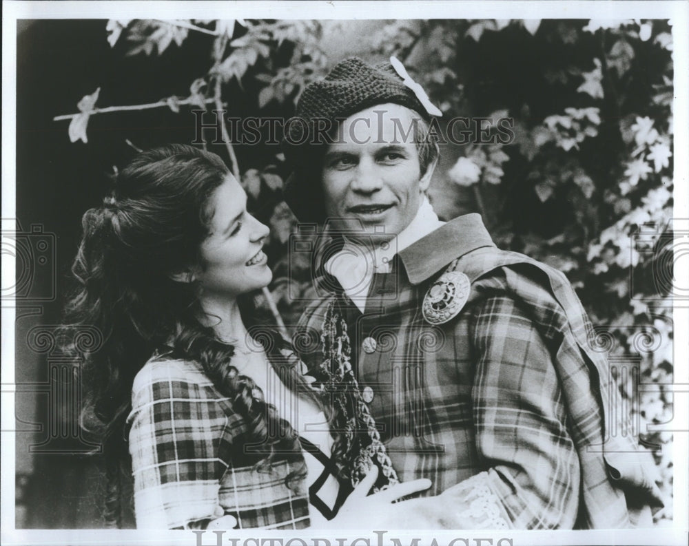 1984 Press Photo Michael York w/ Finola Hughes in Movie The Master of Ballantrae - Historic Images