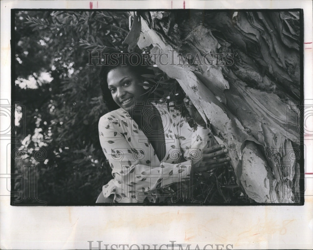 1974 Press Photo of Miss Teenager contestant Oretha Pope - Historic Images