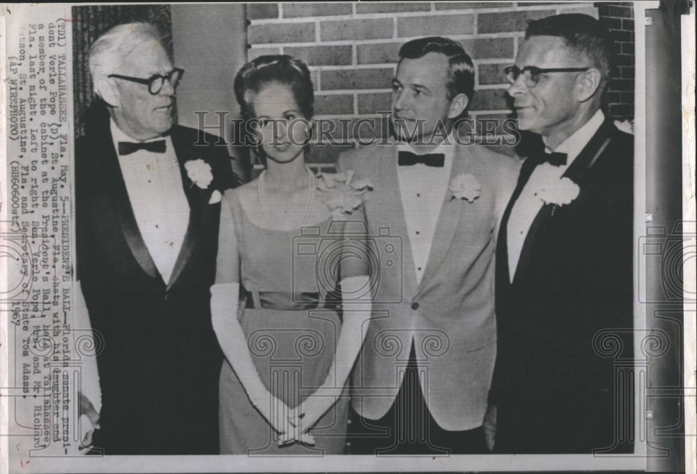 1967 Press Photo Verle Pope President's Ball - RSH07777 - Historic Images