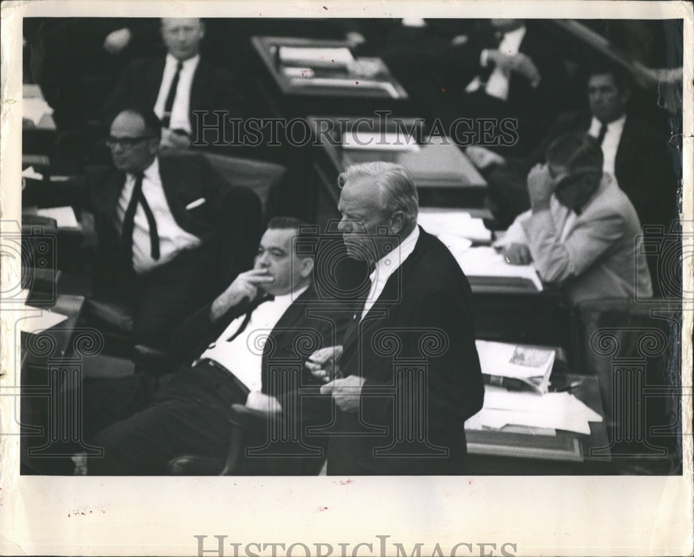 Press Photo Senator Verle Pope - RSH07779 - Historic Images