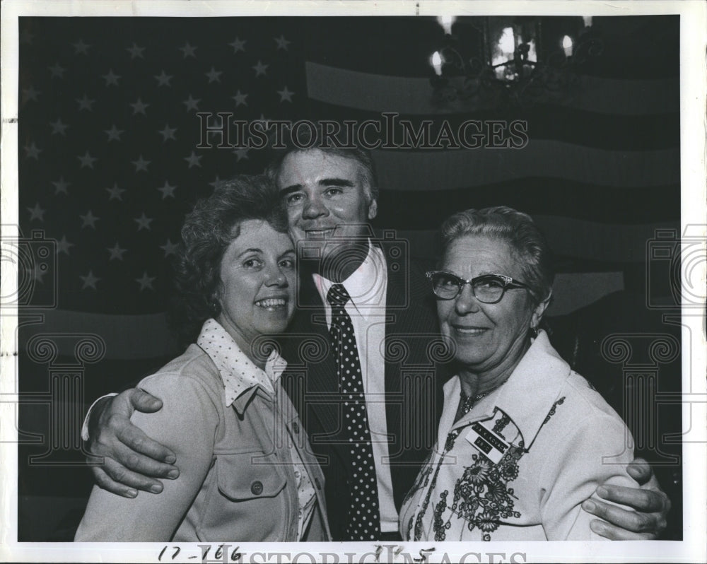 1970 Press Photo Rep CW Bill Young Wins 4th Election - Historic Images