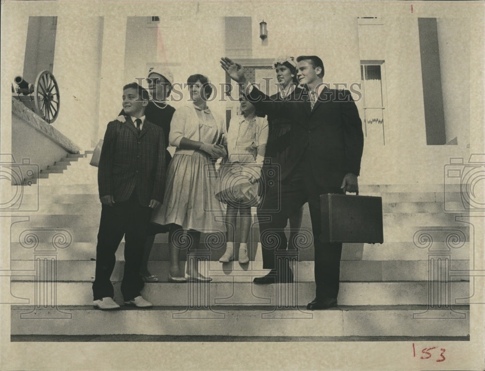 1961 Press Photo Senator Bill Young and Family - RSH07953 - Historic Images