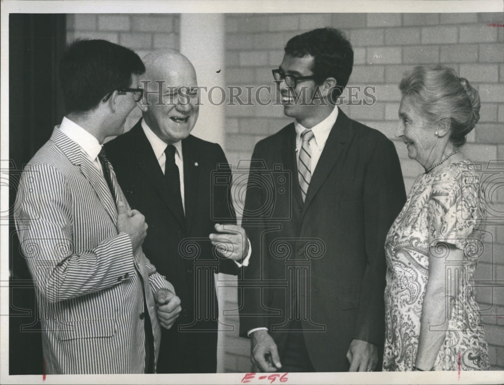 1968 Press Photo Florida Presbyterian College Visitors Miller Rodrigues Reed - Historic Images