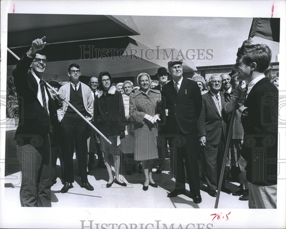 1966 Press Photo Dr. William Kadel of Florida Presbyterian College - RSH08233 - Historic Images