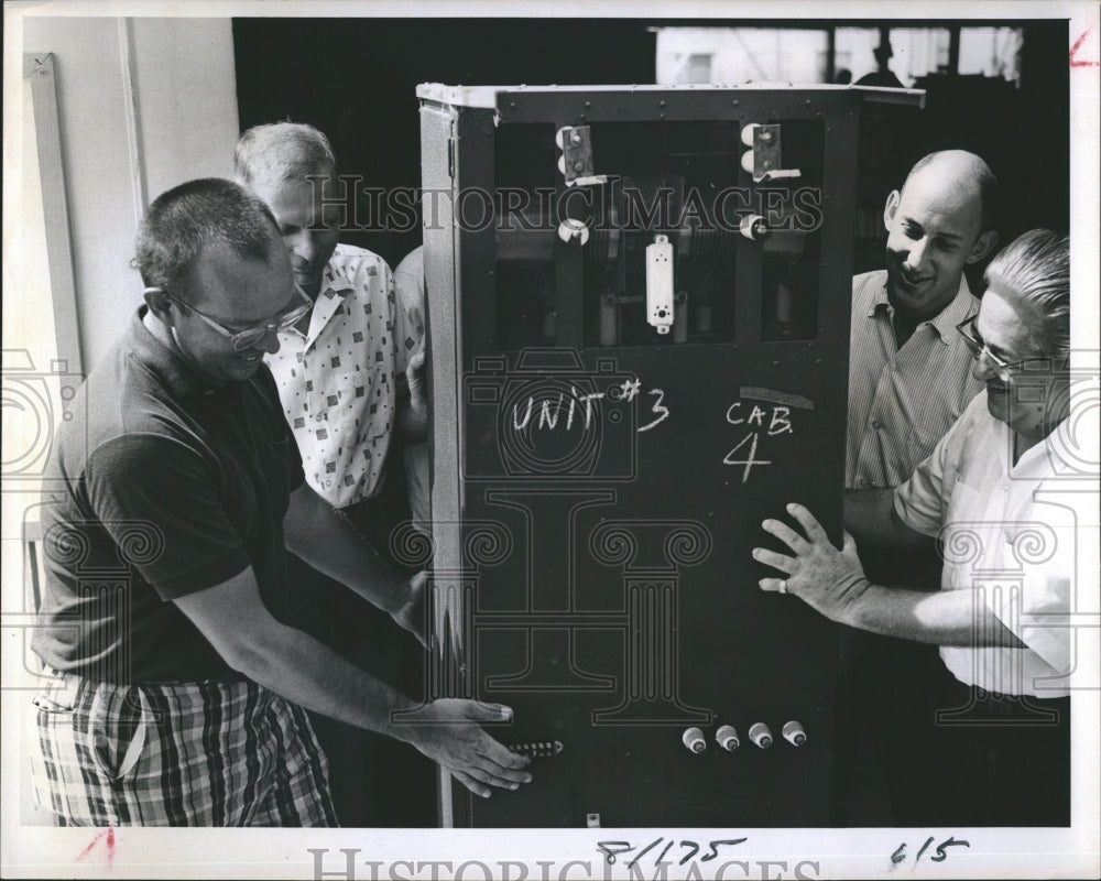 1966 Press Photo Men load Equipment for Florida Presbyterian College - Historic Images