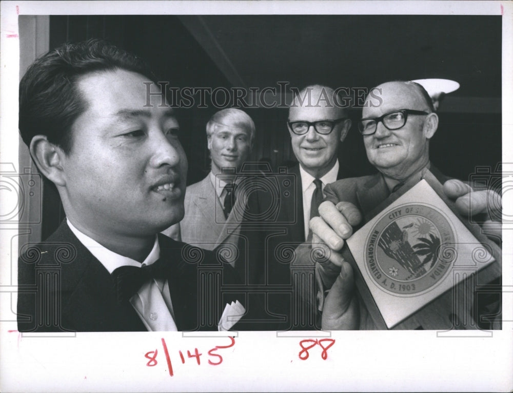 1969 Press Photo Hiroyoshi Inada Florida Presbyterian College - Historic Images