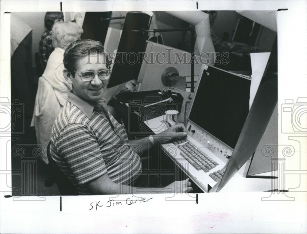 1982 Press Photo Cold Type Worker Jimmy Carter Retires For Craft Shop Business - Historic Images