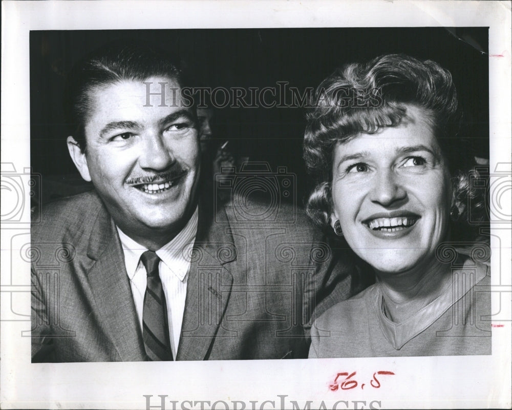 1964 Press Photo Mr and Mrs Bradley Yeagers Enjoying a dancing Party - Historic Images