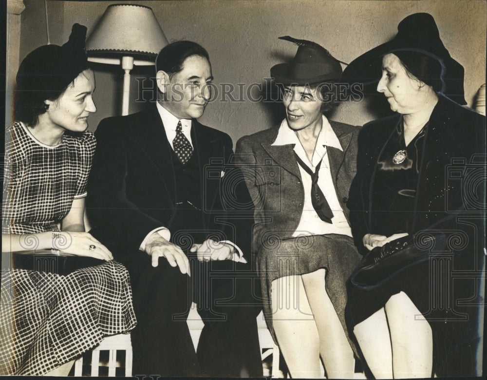 1940 Press Photo Helen Lastra, Rafael Ylor, Dorothy Chillow, and Mrs Ylor. - Historic Images