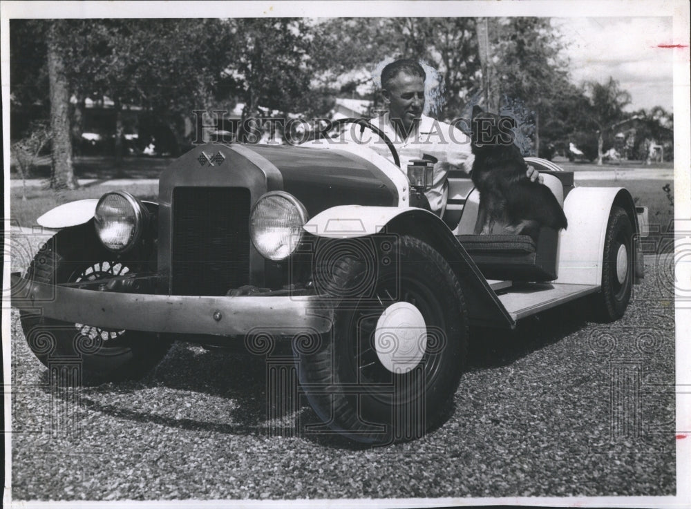 1957 Press Photo A. K Hayes takes his dog for a ride. - RSH08835 - Historic Images