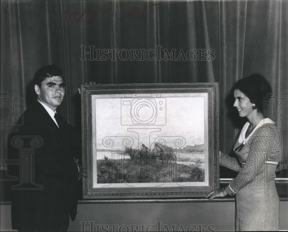 1966 Press Photo Hutchinson Displays Art - RSH08993 - Historic Images