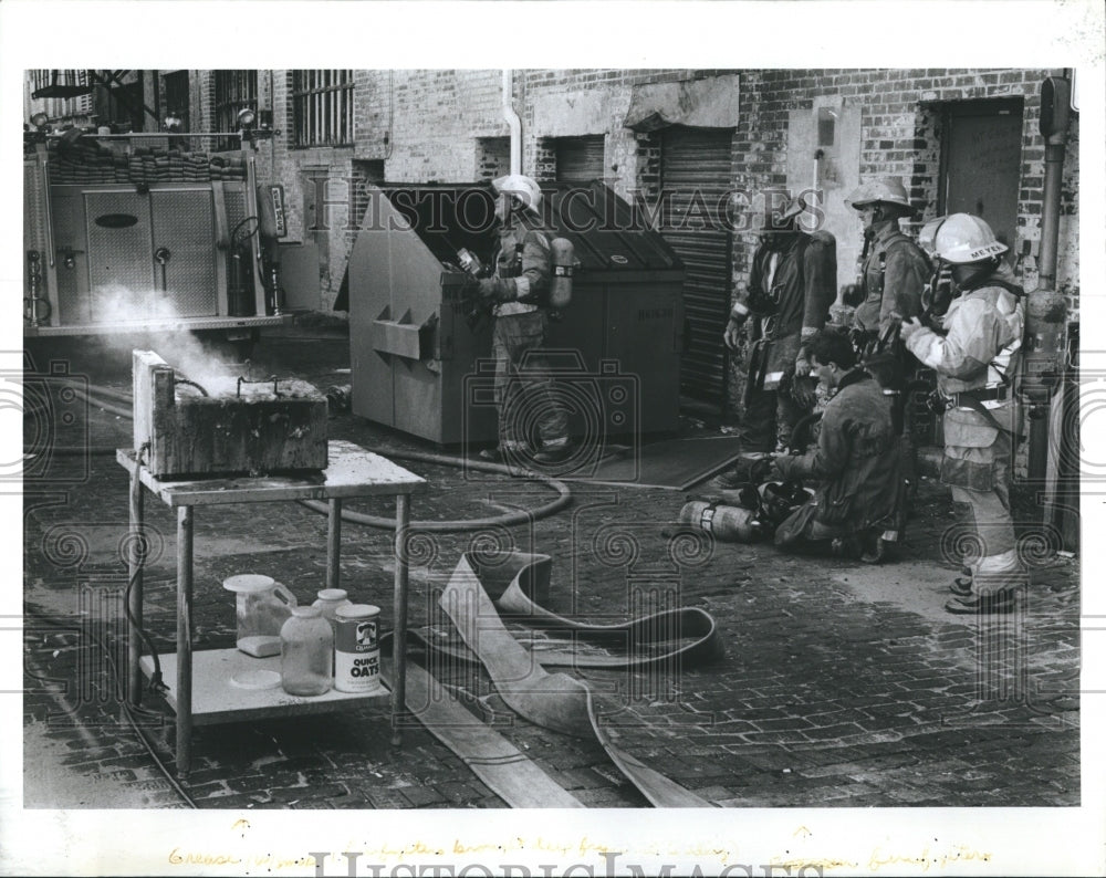 1988 Press Photo Magnolia Hotel Catches Fire - RSH09155 - Historic Images