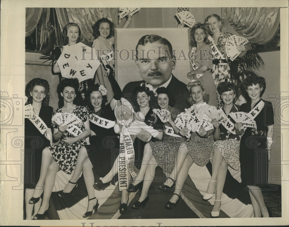 1944 Press Photo The &quot;Dewey For President&quot; Girls - Historic Images