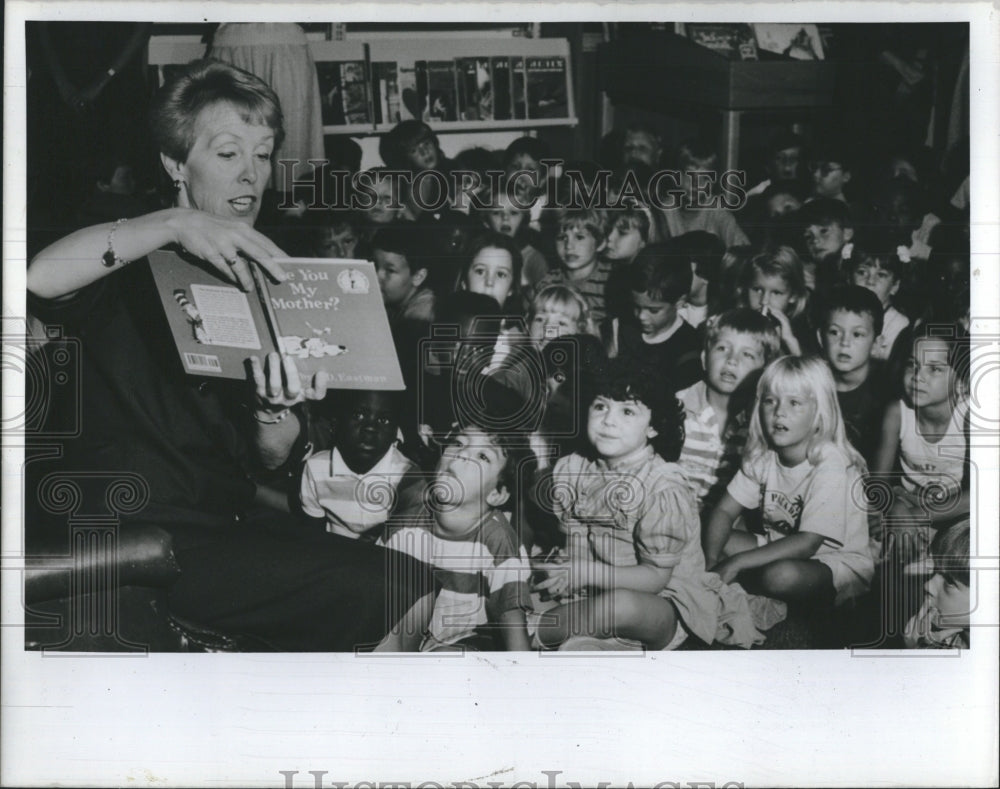 1990 Press Photo Betty Castor Floridas Education Commissioner - Historic Images