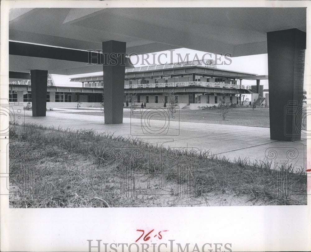 1964 Press Photo Florida Presbyterian College Campus - Historic Images